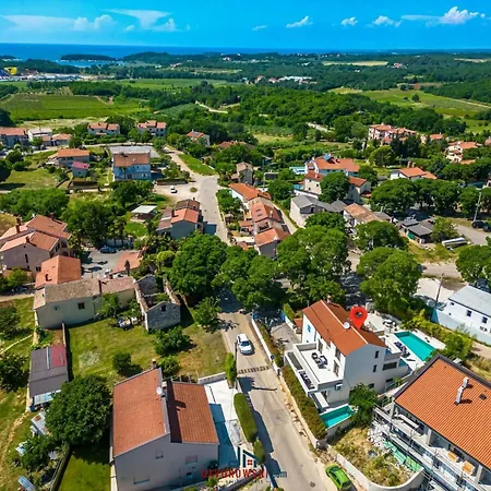 Dolce Villa